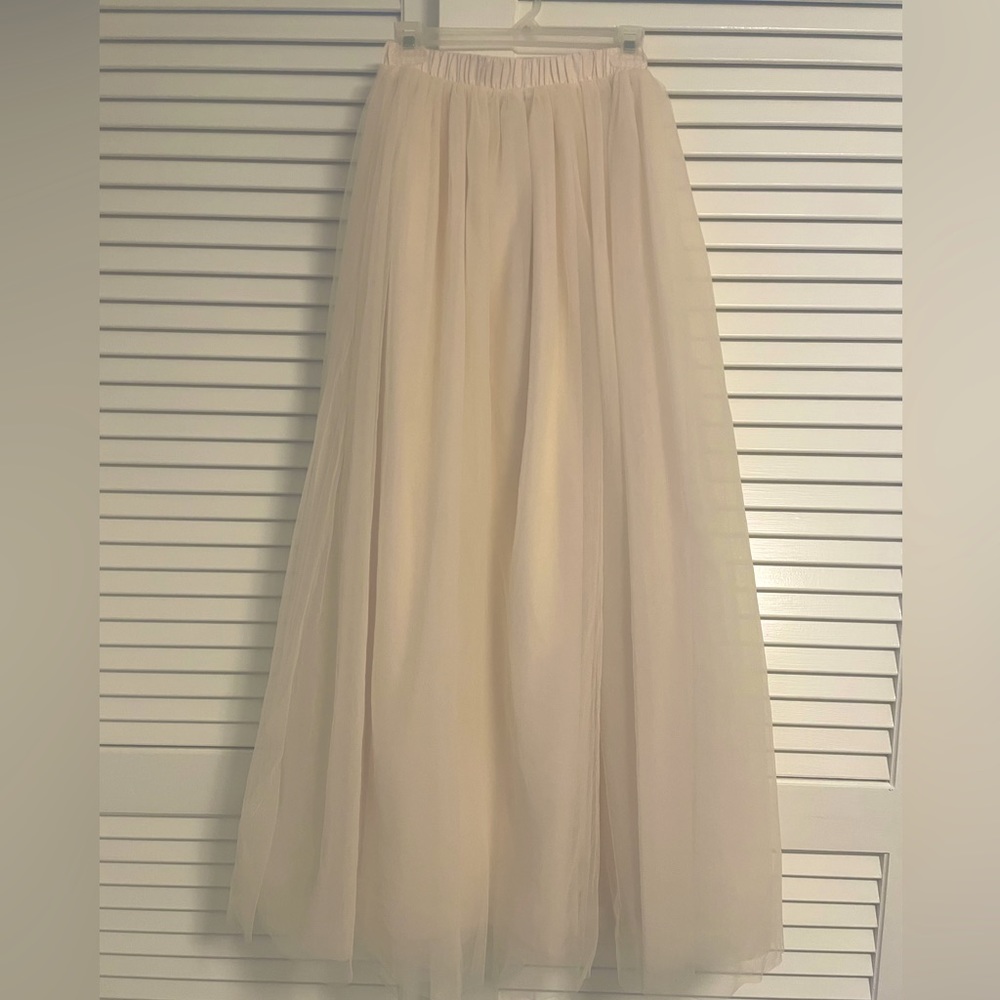 Floor-Length Formal Ivory Tulle Skirt with Satin Sash Belt